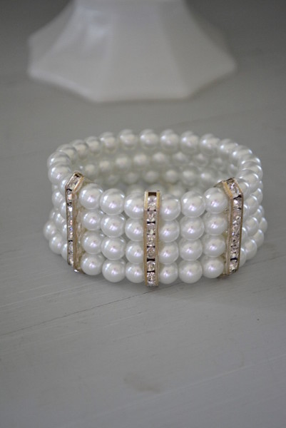 Pearl Stretch Bracelet, Pearl Costume Jewelry, Pearl Bracelet