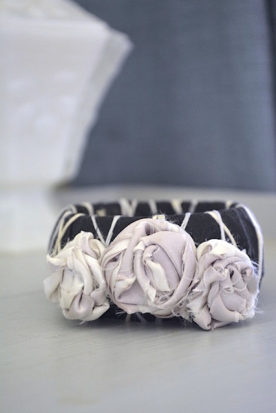 Fabric Flower Bracelet, Flower Bracelet, Bangle Bracelets, Black and White Bracelet, Black Jewelry, Black Bracelet
