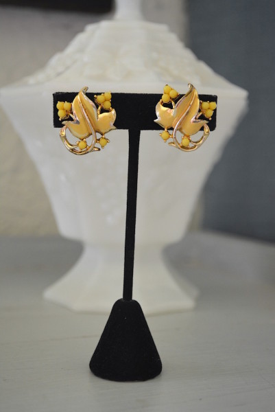 Coro Yellow Leaf Earrings, Signed Vintage Jewelry, Coro, Coro Leaf Earrings, Coro Vintage Jewelry, Yellow Earrings
