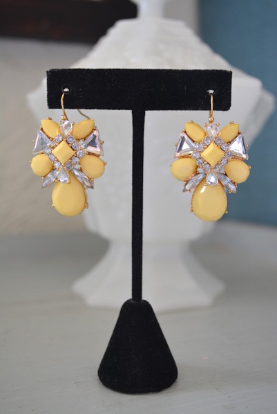 Yellow Earrings, Daffodil Yellow Earrings,Yellow Jewelry, Pale Yellow Earrings, Buttercup Yellow Earrings