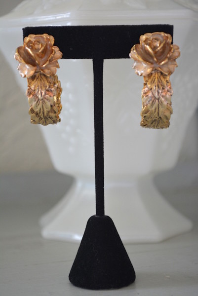Flower Hoop Earrings, Gold Hoop Earrings,Flower Earrings