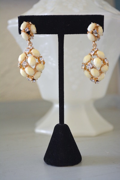 Ivory and Rhinestone Earrings,Ivory Earrings, Cream Earrings, Off White Earrings,Neutral Earrings