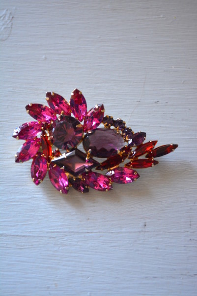 Pink Rhinestone Brooch, Pink Brooch, Pink Sapphire Brooch, Ruby Brooch, Amethyst Brooch, Pink and Red Brooch, Pink and Purple Brooch, Purple Brooch, Red Brooch