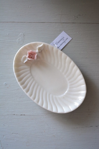 White Jewelry Tray,Rose Jewelry Tray, Flower Jewelry Tray,Rose Dish, Flower Dish, White Dish,Ceramic Tray,Jewelry Bowl