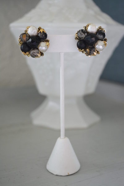 Neutral Earrings, Black and White Earrings, White and Black Earrings, Grey Earrings, Hong Kong Vintage Jewelry, Hong Kong, Beaded Earrings, Button Earrings, Black Button Earrings