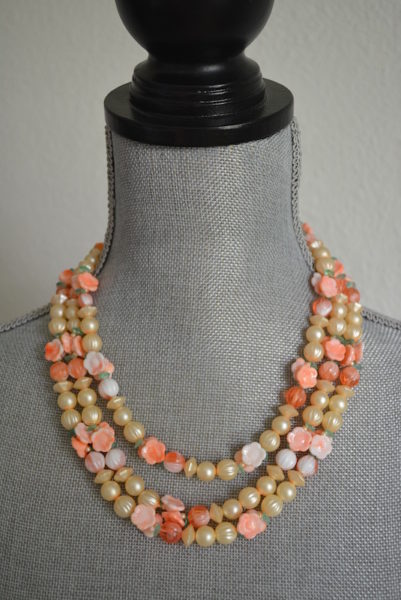 Peach Beaded Necklace, Peach Flowers Necklace, Peach Necklace, Orange Necklace, Cream Necklace, Cream Necklace, Tangerine Necklace