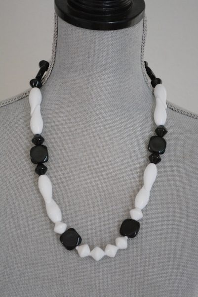 Black and White Beaded Necklace, Black and White Necklace, Black and White Jewelry, Arthur David, 1980's Jewelry, 1980's Fashion,