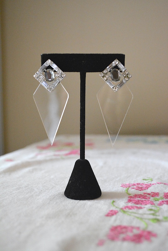 Clear Diamond Earrings, 1980's Inspired Earrings, 1980's Inspired Jewelry